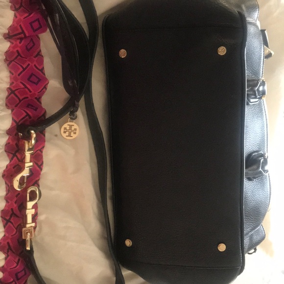 Tory Burch purse - Picture 3 of 3